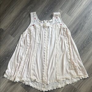 POL Cream Sleeveless Ruffled Tunic Embroidered Lace Blouse Large